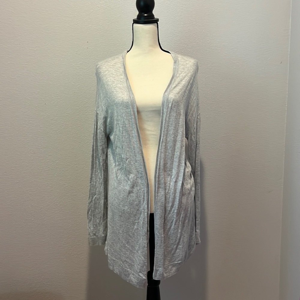 H&M grey basic cardigan | Medium